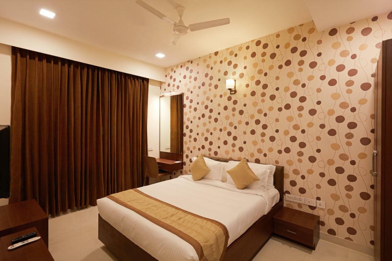 Hotel Kamar Residences And Banquets Chennai Extérieur photo